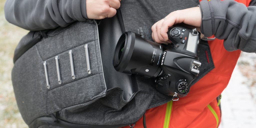 10 Items You Need to Hold In your SLR Camera Bag